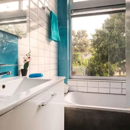 Sunnyvillas: 4br Villa☆private Pool + Jacuzzi - Amelie Vila *