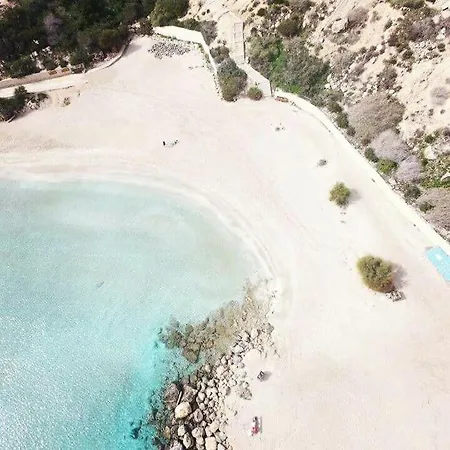 Sunnyvillas: 4br Villa☆private Pool + Jacuzzi - Amelie Vila