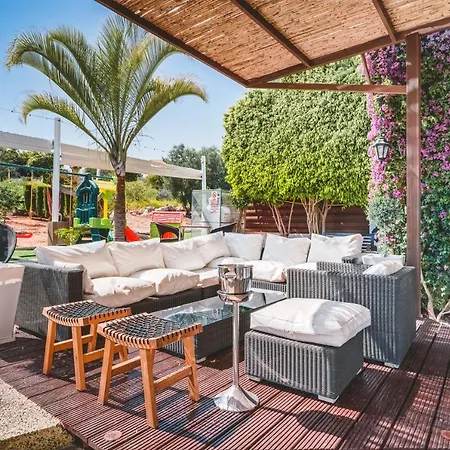 Vila Sunnyvillas: 4br Villa☆private Pool + Jacuzzi - Amelie *